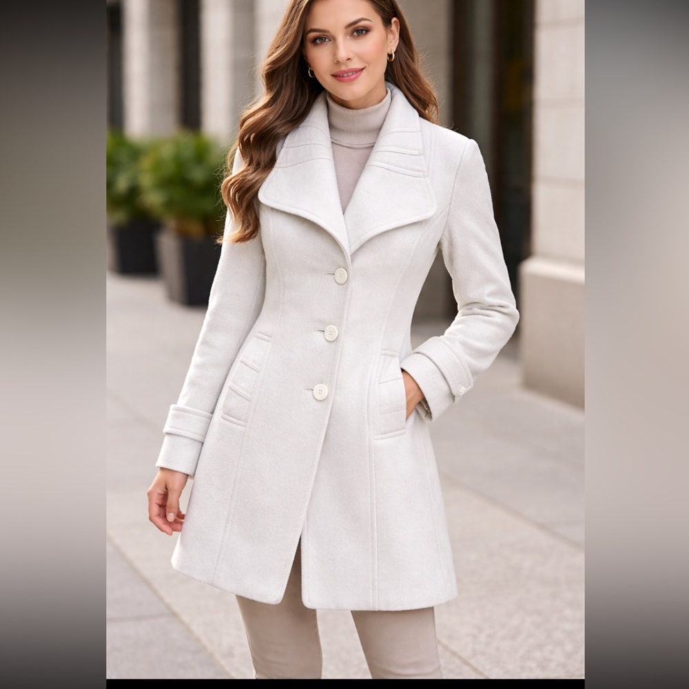 Elegant White Women's Coat